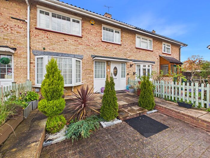 3 Bedroom Terraced House For Sale In Barry Close, Crawley, RH10