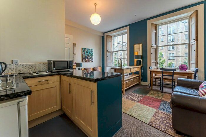 1 Bedroom Flat To Rent In Gayfield Square, East End, Edinburgh, EH1