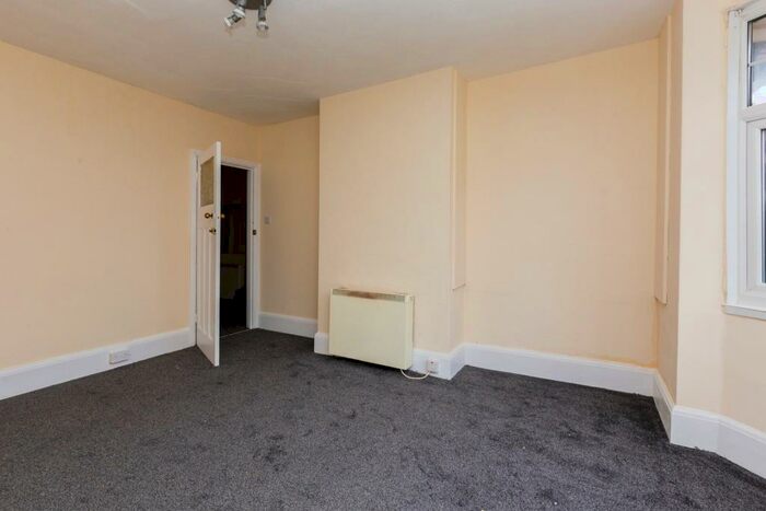4 Bedroom Flat To Rent In Banbury Road, OX2