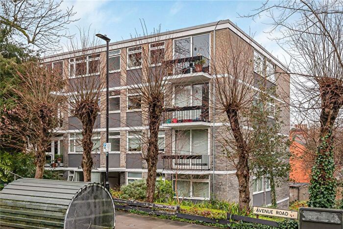 2 Bedroom Flat For Sale In Avenue Hall, Avenue Road, N6