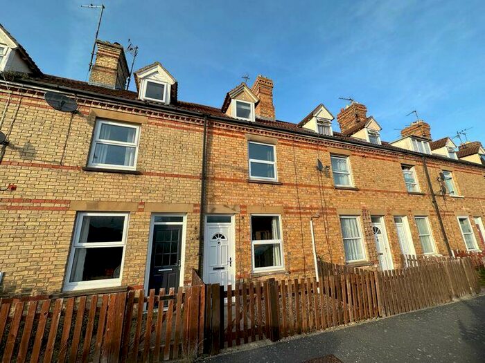3 Bedroom Terraced House To Rent In Wood View, Bourne, PE10