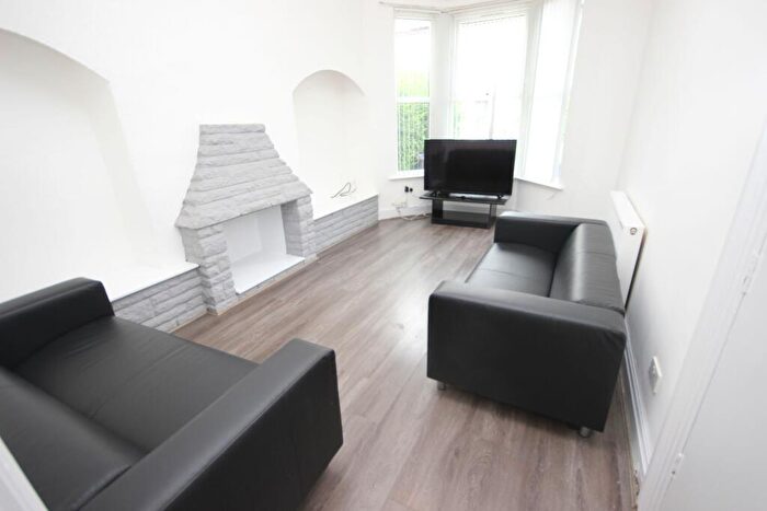 7 Bedroom Terraced House To Rent In Hawarden Avenue, L15