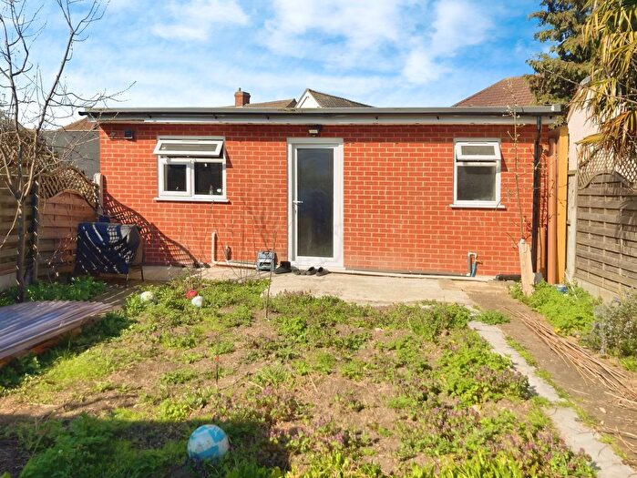 1 Bedroom Terraced House To Rent In South End Road, Rainham, RM13