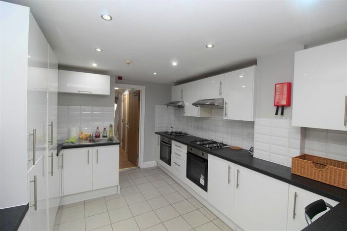 7 Bedroom Property To Rent In Treherbert Street, Cathays, Cardiff, CF24