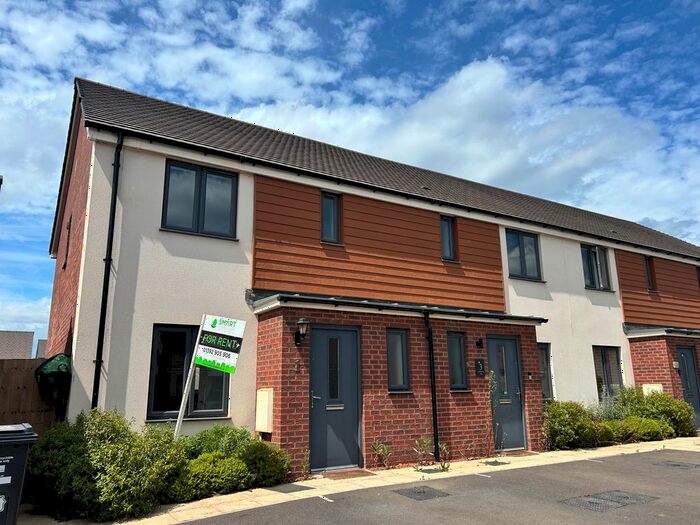 3 Bedroom End Of Terrace House To Rent In Stephens Way, Exeter, EX1