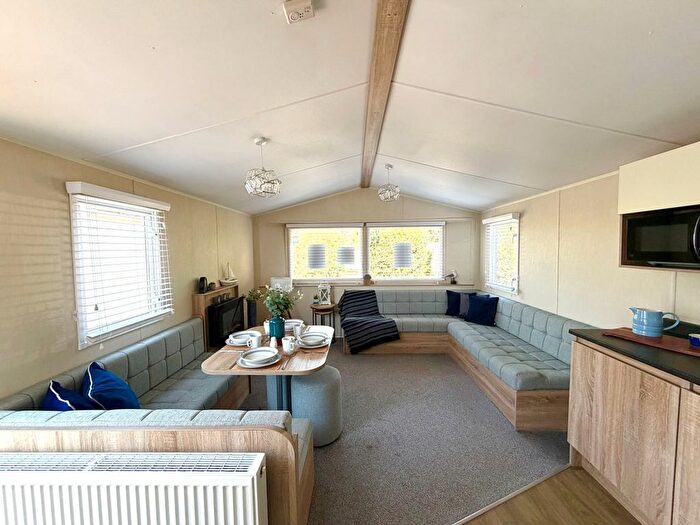3 Bedroom Park Home For Sale In Corton, NR32