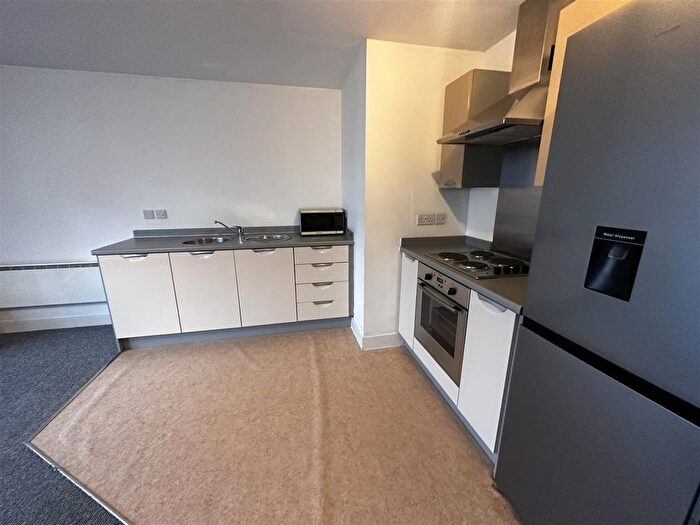 2 Bedroom Flat To Rent In Steele House, Salford, M5
