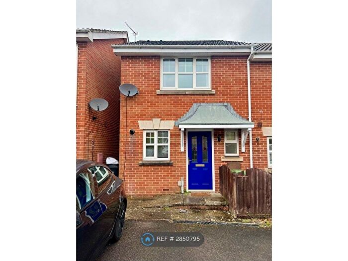 2 Bedroom End Terrace House To Rent In Hill Close, Bristol, BS16