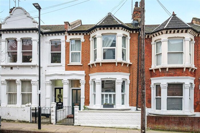2 Bedroom Terraced House For Sale In Witherington Road, London, N5