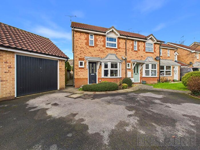 2 Bedroom Terraced House For Sale In Franklin Road, Maidenbower, RH10
