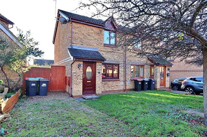 2 Bedroom Semi-Detached House For Sale In Westwood Close, Great Holm, MK8