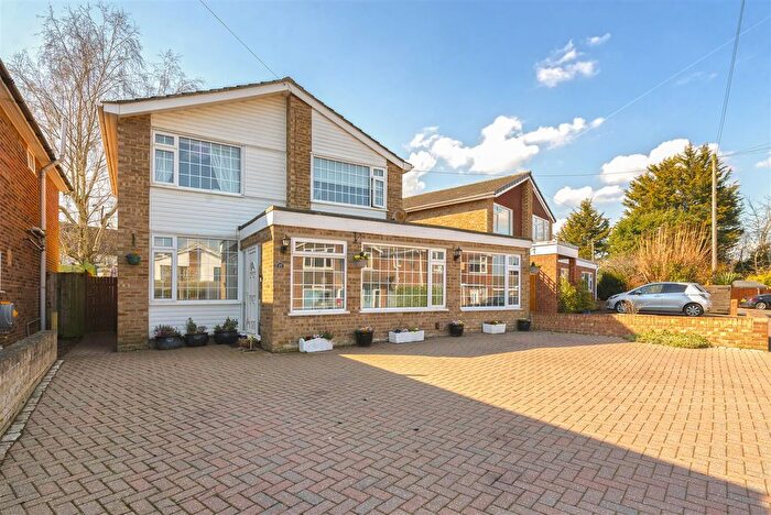 4 Bedroom Detached House For Sale In Epsom Close, West Malling, ME19