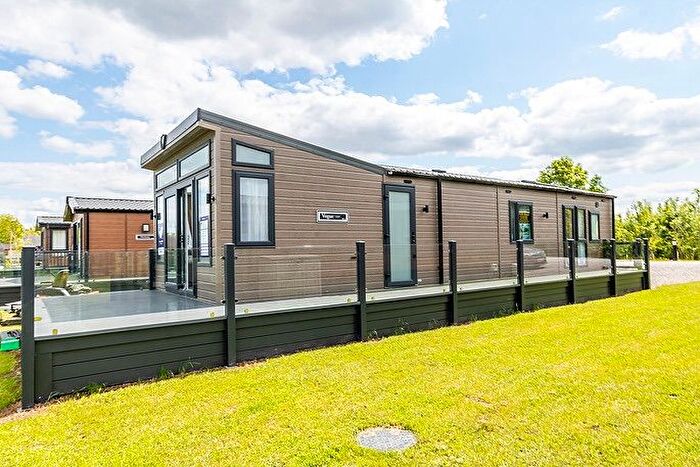 2 Bedroom Lodge For Sale In Coole Lane, Newhall, Nantwich, CW5