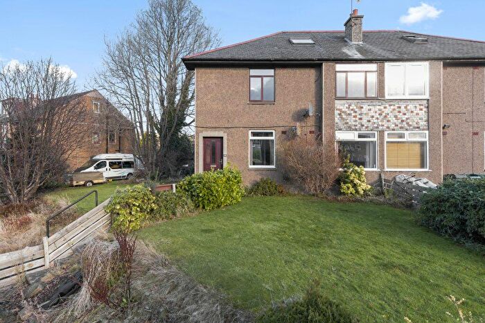 2 Bedroom Flat For Sale In Carrick Knowe Gardens, Carrick Knowe, Edinburgh, EH12