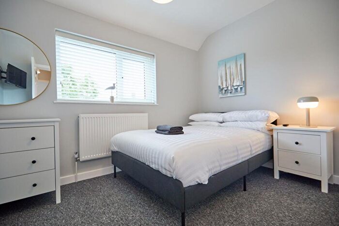 5 Bedroom Semi-Detached House To Rent In Peterkin Road, Norwich, NR4