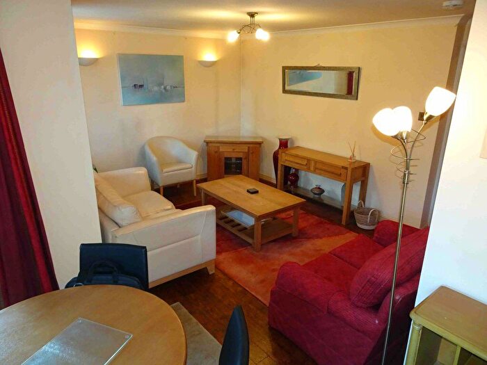 2 Bedroom Flat To Rent In T – Tower Place, Edinburgh, EH6