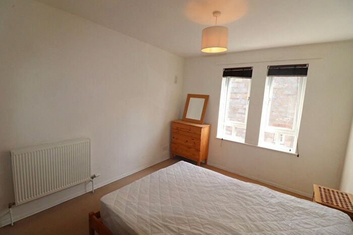 1 Bedroom Flat To Rent In Ashvale Court, Aberdeen, AB10