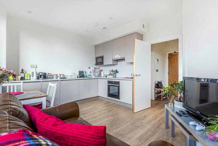 1 Bedroom Apartment To Rent In Kings Reach, Reading Centre, RG1