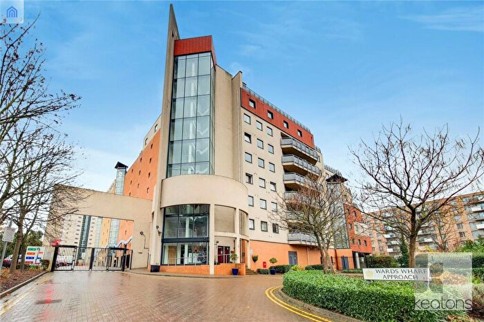 3 Bedroom Flat To Rent In Wards Wharf Approach, London, E16