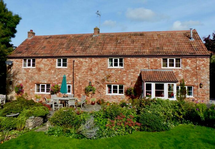 6 Bedroom Detached House For Sale In Redcliffe Street, Cheddar, BS27