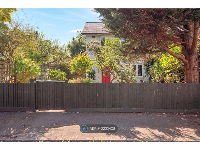 3 Bedroom End Of Terrace House To Rent In Mallory Close, London, SE4