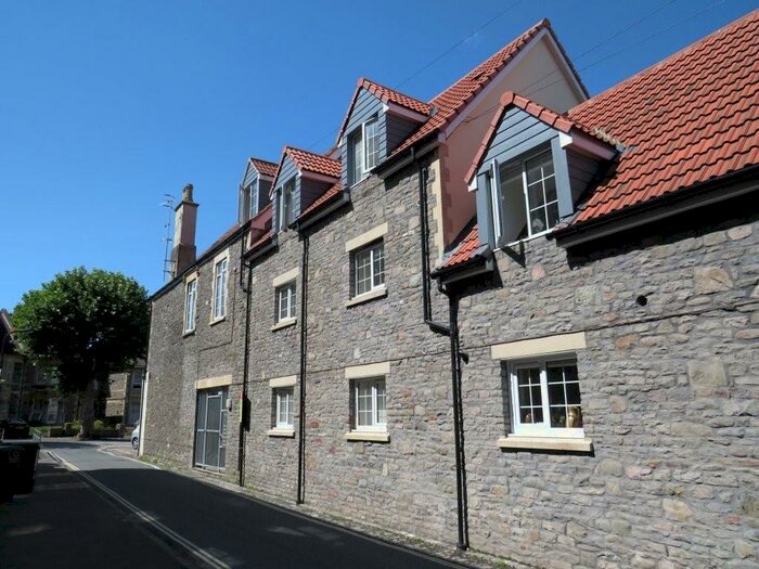 2 Bedroom End Of Terrace House To Rent In Totterdown, Cemetery Road, BS4