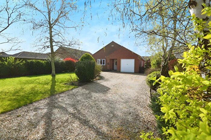 3 Bedroom Detached Bungalow For Sale In Cross Road, Sutton St Edmund, Spalding, Lincolnshire, PE12