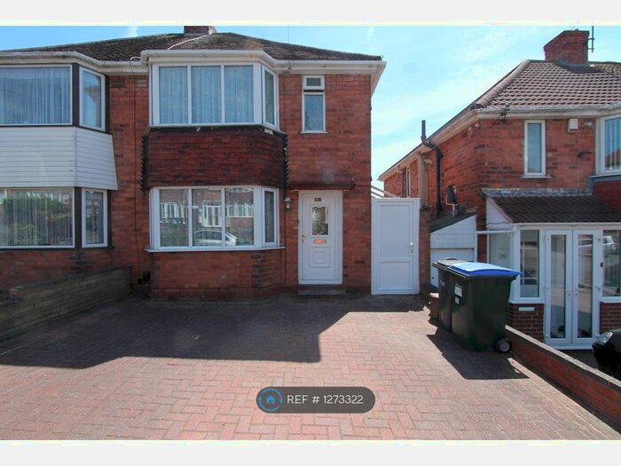 3 Bedroom Semi-Detached House To Rent In Jayshaw Avenue, Birmingham, B43
