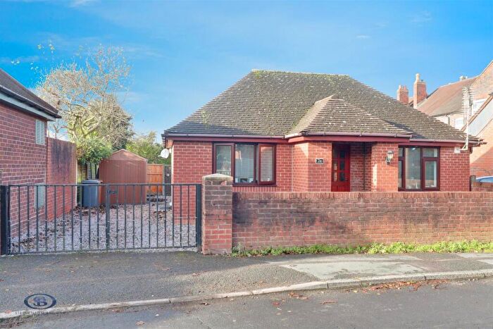 1 Bedroom Detached Bungalow For Sale In Clowes Avenue, Alsager, ST7