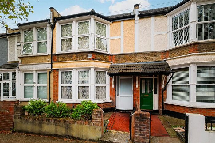 3 Bedroom Property For Sale In Henniker Gardens, East Ham, E6