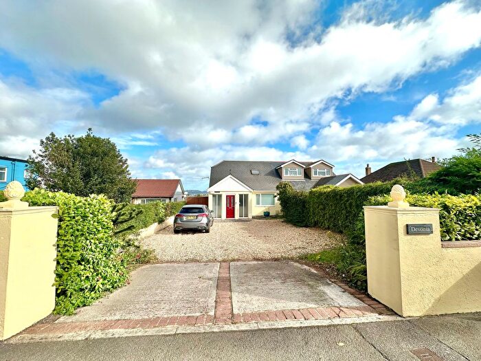 4 Bedroom Semi-Detached House To Rent In Brixham Road, Paignton, TQ4