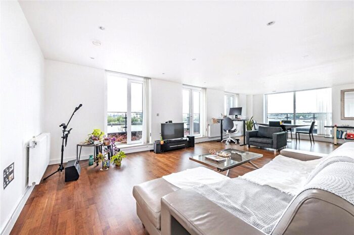 3 Bedroom Apartment To Rent In Drew House, Wharf Street, London, SE8