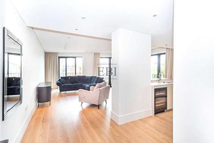 3 Bedroom Flat To Rent In Twenty-Five, Nutford Place, London, W1H