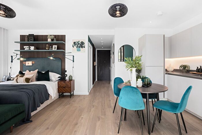 Flat For Sale In Macclesfield Road, London, EC1V
