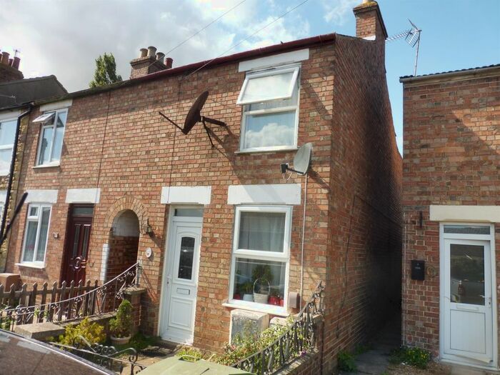 3 Bedroom End Of Terrace House To Rent In Horseshoe Terrace, Wisbech, PE13