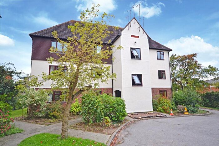 2 Bedroom Apartment To Rent In Abbotts Place, Chelmsford, Essex, CM2