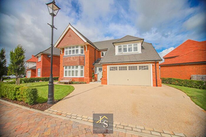 5 Bedroom Detached House For Sale In Orrell Crescent, Woodford, SK7