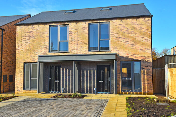 2 Bedroom Semi-Detached House To Rent In Lindley Mews, Harrogate, HG3