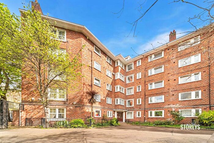 3 Bedroom Flat To Rent In Percival Street, Clerkenwell, London, EC1V