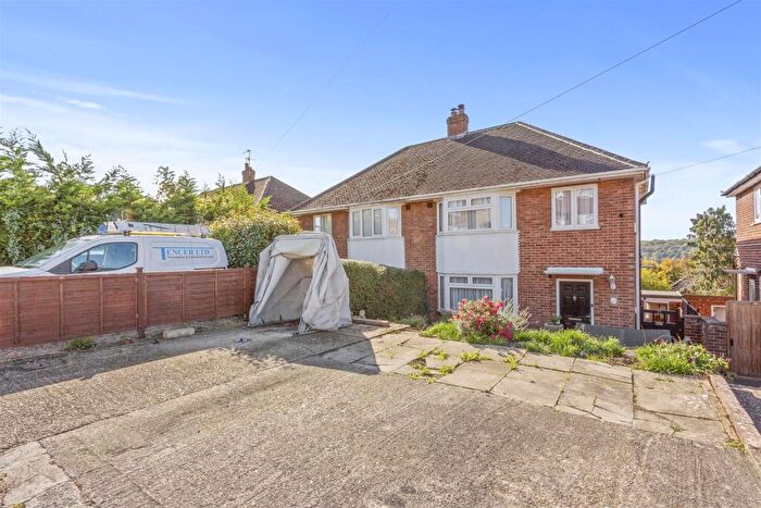 3 Bedroom Semi-Detached House For Sale In Hunt Road, High Wycombe, HP13
