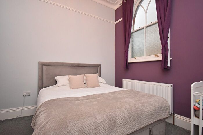 4 Bedroom Barn Conversion For Sale In New Road, Chatteris, PE16
