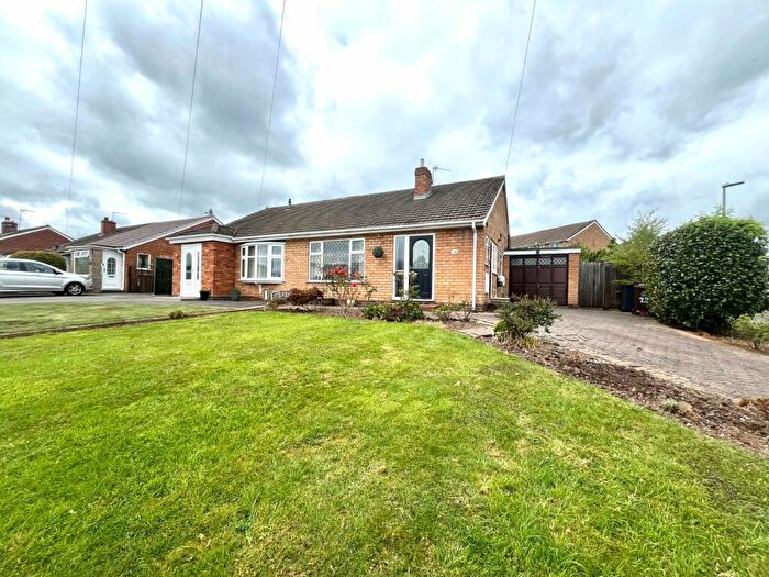 2 Bedroom Bungalow To Rent In Mollington Crescent, Shirley, Solihull, West Midlands, B90