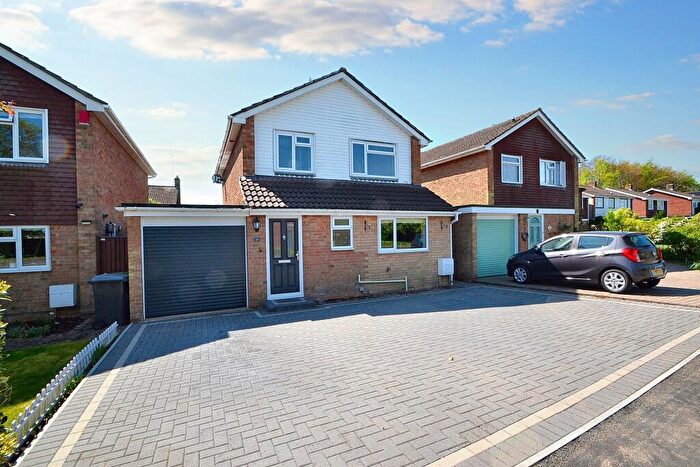 3 Bedroom Detached House For Sale In South Wonston, SO21