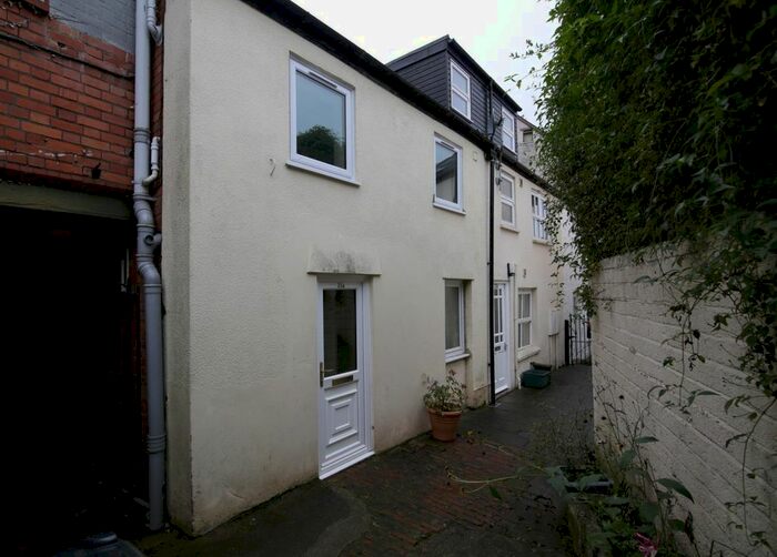 1 Bedroom Maisonette To Rent In North Street, Wellington, TA21