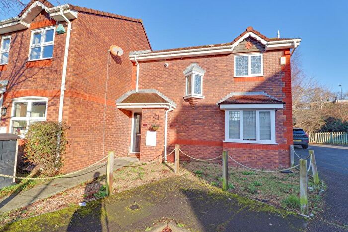 2 Bedroom End Of Terrace House For Sale In Hulton Close, Waterside Park, SO19