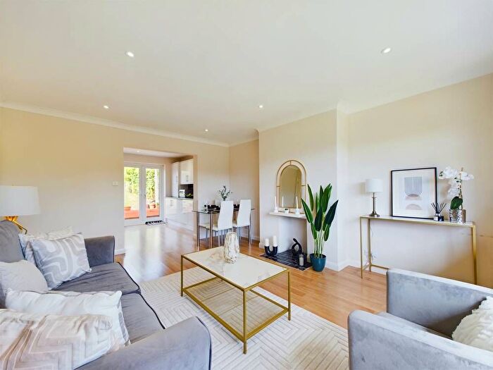 2 Bedroom Semi-Detached Bungalow To Rent In Beech Road, Worthing, BN14