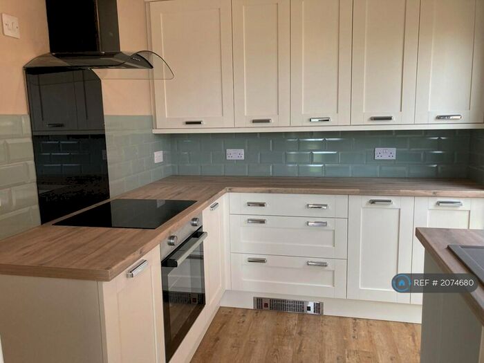 2 Bedroom Bungalow To Rent In Sea Lane, Saltfleet, Louth, LN11