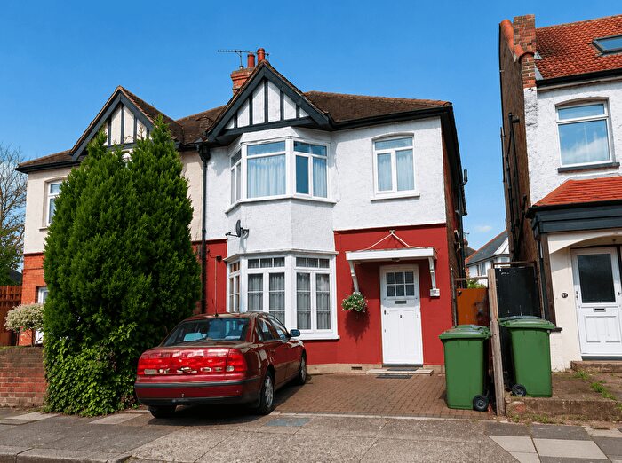 2 Bedroom Flat To Rent In Harrow, HA1