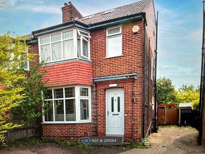 5 Bedroom Semi-Detached House To Rent In Cheviot Gardens, London, NW2