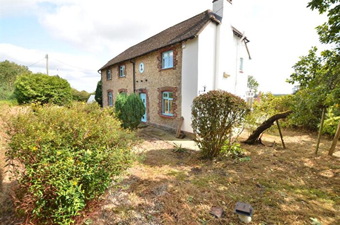 4 Bedroom Detached House For Sale In Warlingham, Surrey, CR6